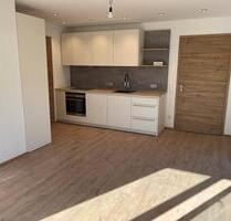 Lichtdurchflutete Single-Wohnung - Hausham