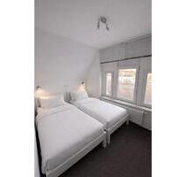 Ein Zimmer Apartment Dormagen - 700,00 EUR Kaltmiete, ca. 18,00 m² in Dormagen (PLZ: 41539) Ein Zimmer Apartment Dormagen - 700,00 EUR Kaltmiete, ca. 18,00 m² in Dormagen (PLZ: 41539)