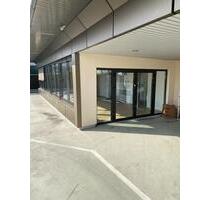 Ostfildern- Ruit Büroräume mit Ausstellungsraum im EG