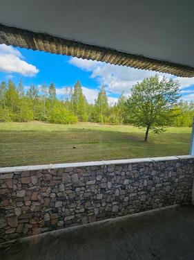 Foto - Große Erdschosswohnung mit Balkon und Dusche!