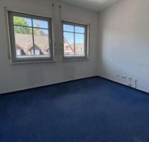 PraxisBüro oder Wohnung, 5 Zimmer, 130m², klimatisiert - Dillenburg