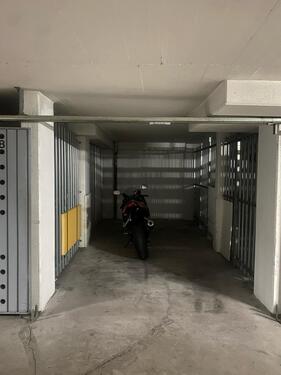 Foto - Tiefgarage - 65,00 EUR Miete,