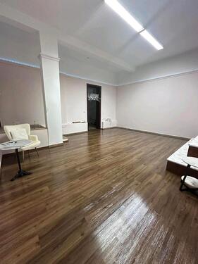 Foto - Zu Vermieten für Nageldiesigner