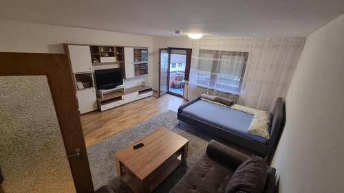 Foto - Helle 1-Zimmer Wohnung mit Balkon im 2. OG in Eningen u. Achalm