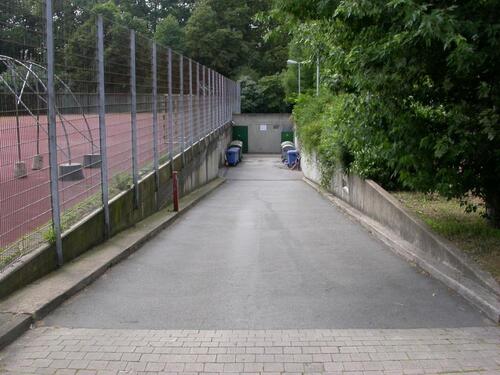 Foto - Tiefgaragenstellplatz in der Iduna-Tiefgarage!