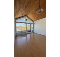 Wunderschöne DG - Wohnung ab sofort zu vermieten: - Achern