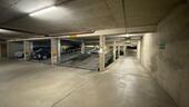 Foto - Tiefgaragenstellplätze zu Vermieten: Ein Duplexparker übereinande