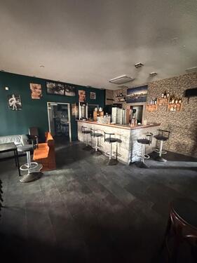 Foto - Gewerberäume in Traunreut Café, Friseursalon usw.