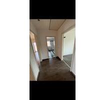 Moderne 3-Zimmer-Wohnung,Balkon, Dusche, Wanne, in Top Lag - Wolfsburg Alt-Wolfsburg