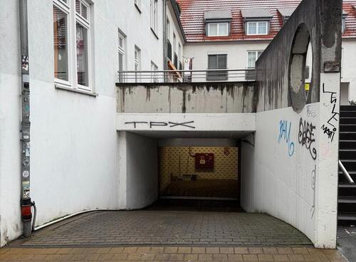 Foto - Tiefgaragenstellplatz (Doppelparker) in zentraler Lage Darmstadt