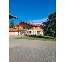 Eine Mietwohnung an - 1.280,00&nbsp;EUR Kaltmiete, ca.&nbsp; 93,00&nbsp;m&sup2; in Oy-Mittelberg (PLZ: 87466)