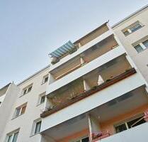 Charmantes Zuhause mit offenem Wohnbereich und Balkon ! 