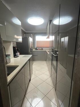 Foto - 3-Zimmer-Wohnung mit hochwertiger Einbauküche und großem Balkon