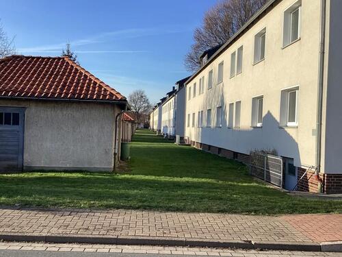 Foto - Frisch renovierte 3-Zimmer-Wohnung (ca. 58,7 m²) – sofort bezugsfrei