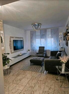 Foto - Traumwohnung mit Granitboden, moderner Küche & 2 Balkone!