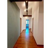 Dachgeschosswohnung - 1.300,00&nbsp;EUR Kaltmiete, ca.&nbsp; 98,00&nbsp;m&sup2; in Vilgertshofen (PLZ: 86946)