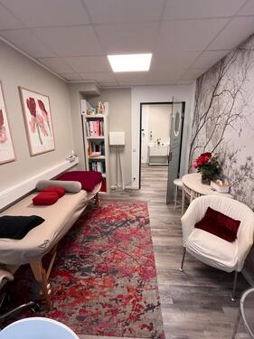 Foto - Praxisraum in Heilpraktiker Praxis frei