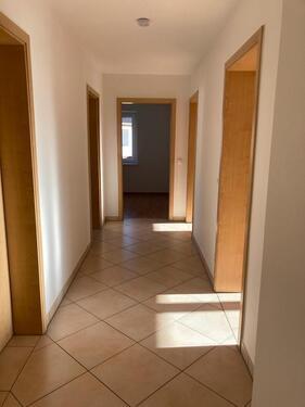 Foto - ++ 4 Zimmer Wohnung in Burgkirchen Gendorf nahe Chemiepark ++