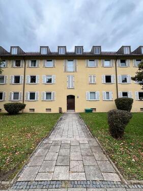 Foto - Helle 3-Zimmer- Wohnung, ab 1 Monat mieten, vollmöbliert-Sendling