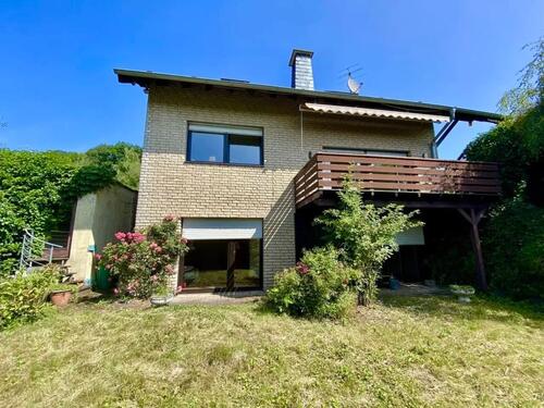 Foto - Einfamilienhaus Einliegerwohnung 2 Garagen Ründeroth Mühlenberg