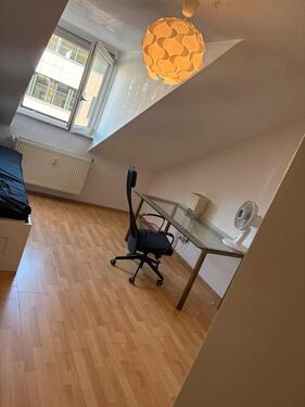 Foto - WG-Zimmer verfügbar - 590,00&nbsp;EUR Kaltmiete, ca.&nbsp; 17,00&nbsp;m&sup2;