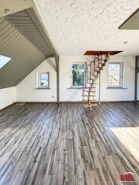 Foto - 5 Zimmer Dachgeschoßwohnung zur Miete in Oelsnitz (Erzgebirge)