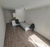 helle Wohnung mit Balkon - ruhige Lage in Erlangen Bruck