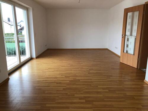 Foto - 3-Zimmer-Wohnung mit Einbauküche und Balkon in Straßkirchen