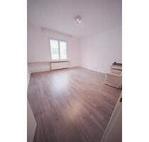 3 Zimmerwohnung 1.OG 1050,00€ kaltmiete - Offenbach am Main Bieber