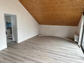 Foto - 3 Zimmer Dachgeschoßwohnung zur Miete in Karlsruhe