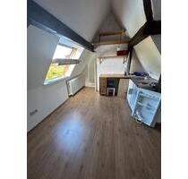 Dachwohnung ca 20 qm an der Grenze zu Düsternbrook - Kiel Blücherplatz
