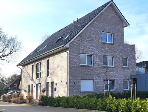 Foto - Schöne neuwertige OG-Whg, 3ZKB, EBK, Aufzug zentral in Friesoythe