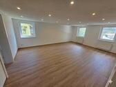 Foto - Neu renovierte 5 Zimmer Wohnung mit 132m², Einbauküche, LED etc