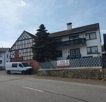 Ein- bis Zweifamilienhaus mit Werkstatt Sauna und 2 Garagen - Herbstein
