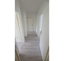 # Schöne 2 - Raum Wohnung Hochparterre - frisch saniert # - Apolda