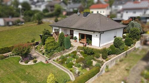 Foto - Hochwertiges freihstendes Einfamilienhaus in ruhiger Lage