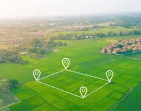Foto - Bauerwartungsland mit Bebauungsplan für Industriegebiet Winnweile