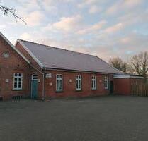 rustikaler Saal zu vermieten Lager Start Up Motorrad - Filsum