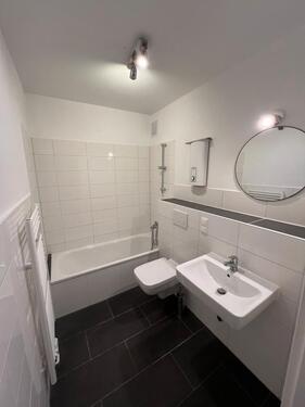 Foto - 1 möbliertes Zimmer mit Balkon (WG-Wohnung)