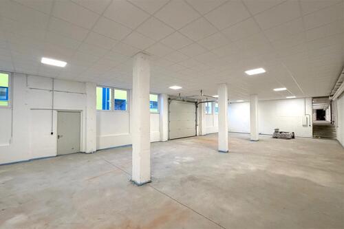 Foto - 200 m² Produktions- und Lagerfläche, EG, renoviert, befahrbar zur Miete im Gewerbepark Gera