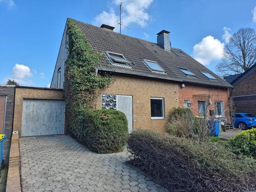 Foto - Doppelhaushälfte in ruhiger Stadtrandlage