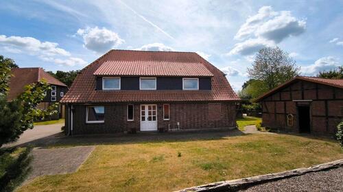 Foto - 16 Zimmer Bauernhaus, Landhaus zum Kaufen in Ahnsbeck