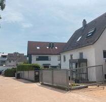 Freistehendes Einfamilienhaus mit großem Garten - Niefern-Öschelbronn