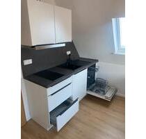 Renovierte Dachgeschosswohnung mit neuer Küche + Bad in Haibach