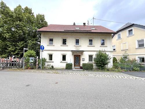 Foto - Gepflegtes 12-Zimmer Einfamilienhaus in Rugendorf
