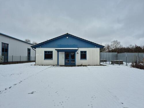Foto - Gewerbehalle in zentraler Lage in Delmenhorst zu vermieten