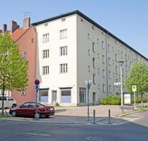 kleiner Kiezladen in urbaner Umgebung - Berlin Pankow