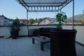 Foto - 2-Zimmer-Wohnung mit großer Dachterrasse – möbliert