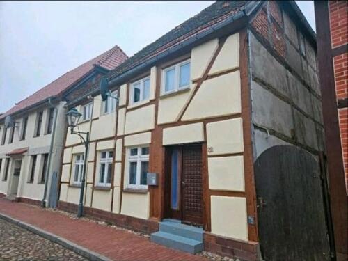 Foto - 4 Zimmer Mehrfamilienhaus, Wohnhaus in Neustadt-Glewe