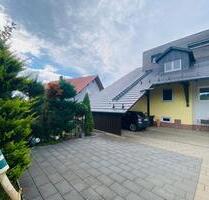 Zweifamilienhaus in ländlicher Lage - Hirschau